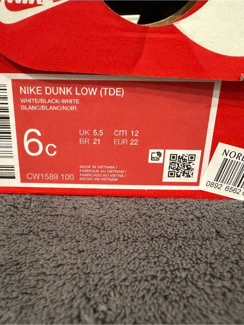 Nike Dunk Low Kids Sneakers - Black/White